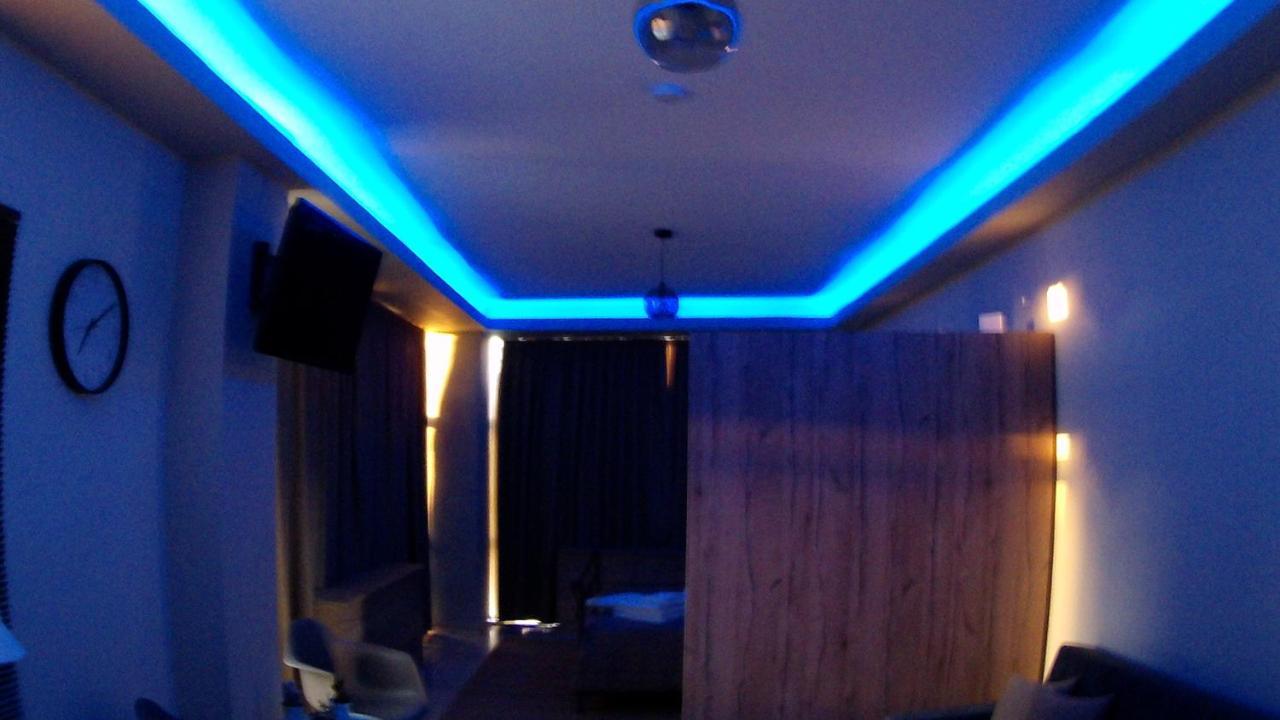 Loft Office House Apartment Драма Екстериор снимка